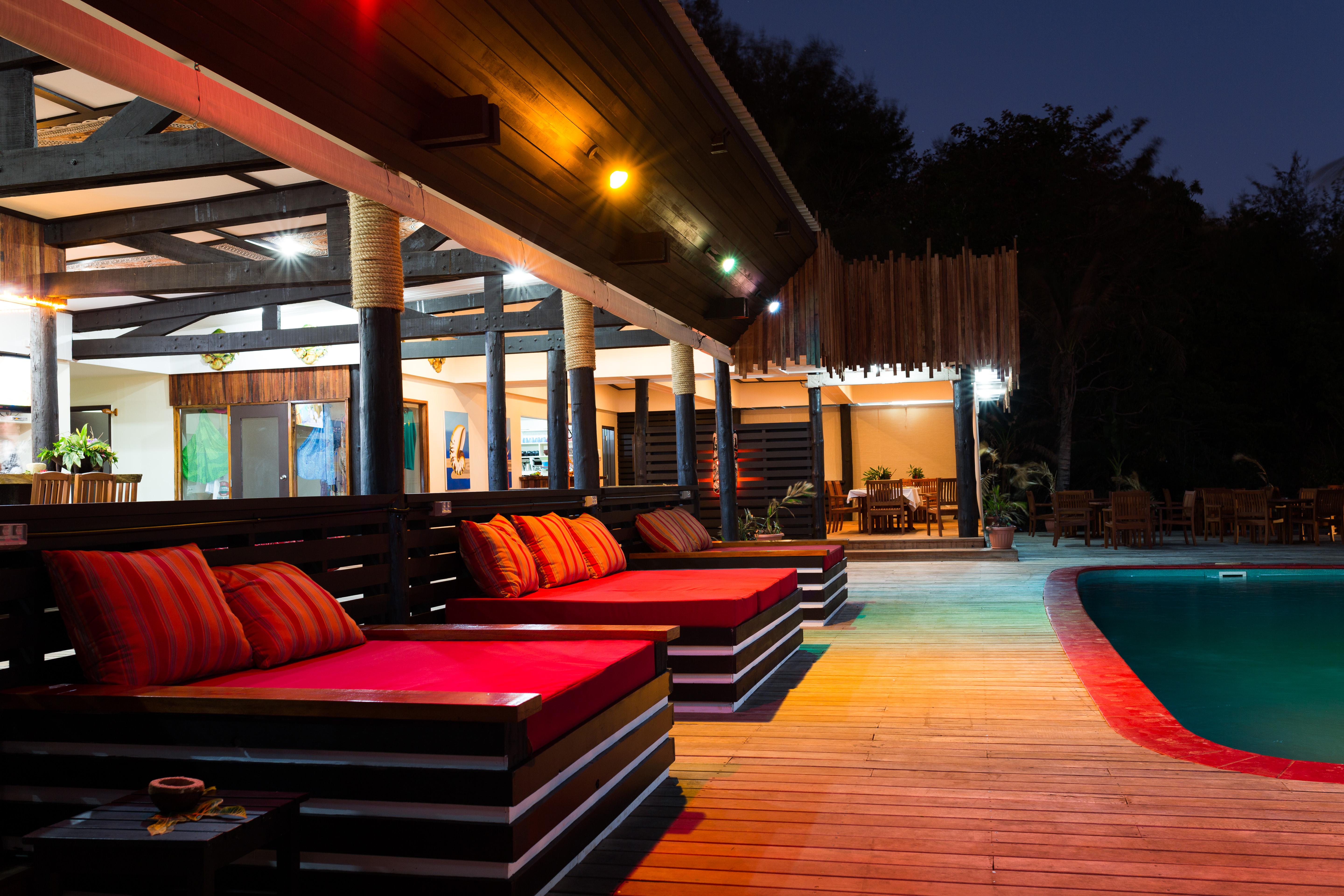 Funky Fish Beach & Surf Resort Solevu Экстерьер фото