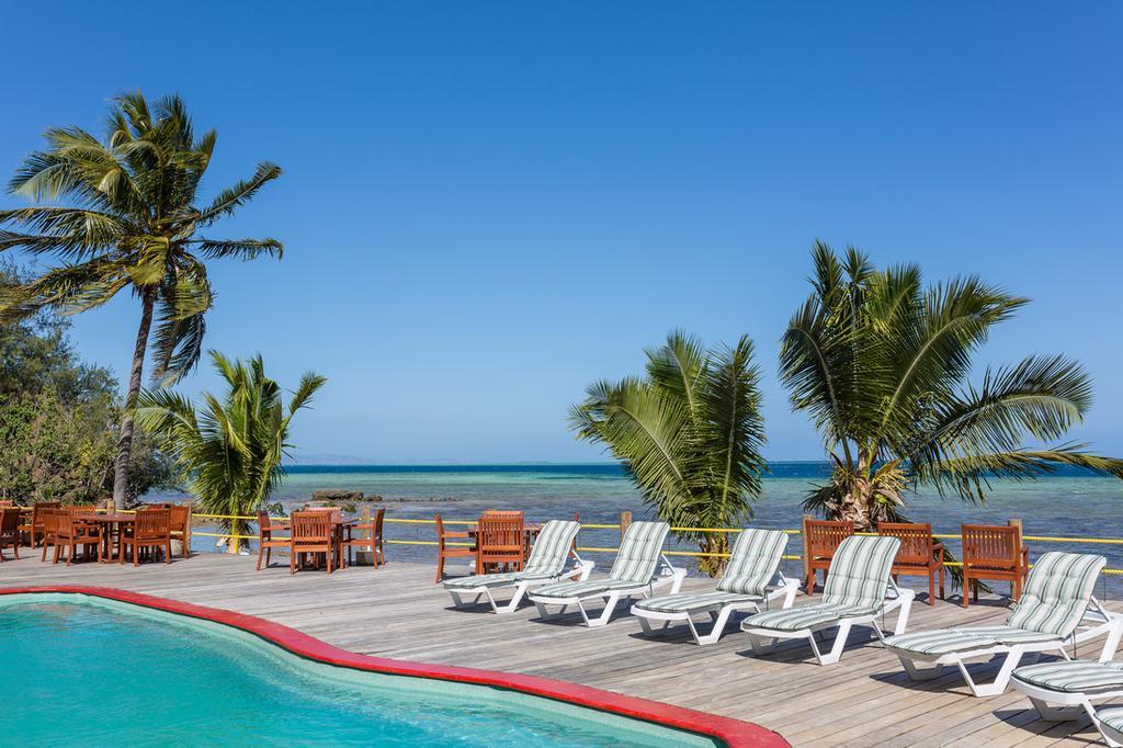 Funky Fish Beach & Surf Resort Solevu Экстерьер фото