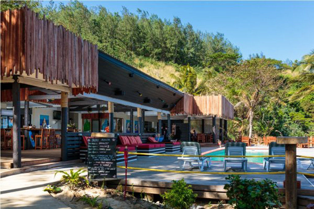 Funky Fish Beach & Surf Resort Solevu Экстерьер фото